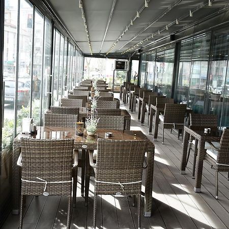 Atasehir Palace Hotel & Conference Isztambul Kültér fotó