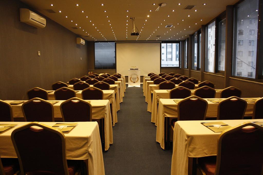 Atasehir Palace Hotel & Conference Isztambul Kültér fotó