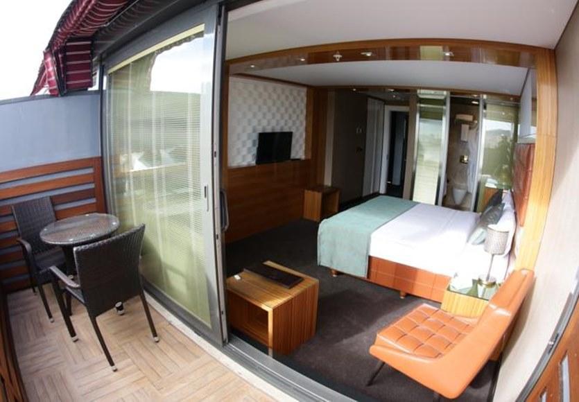 Atasehir Palace Hotel & Conference Isztambul Kültér fotó
