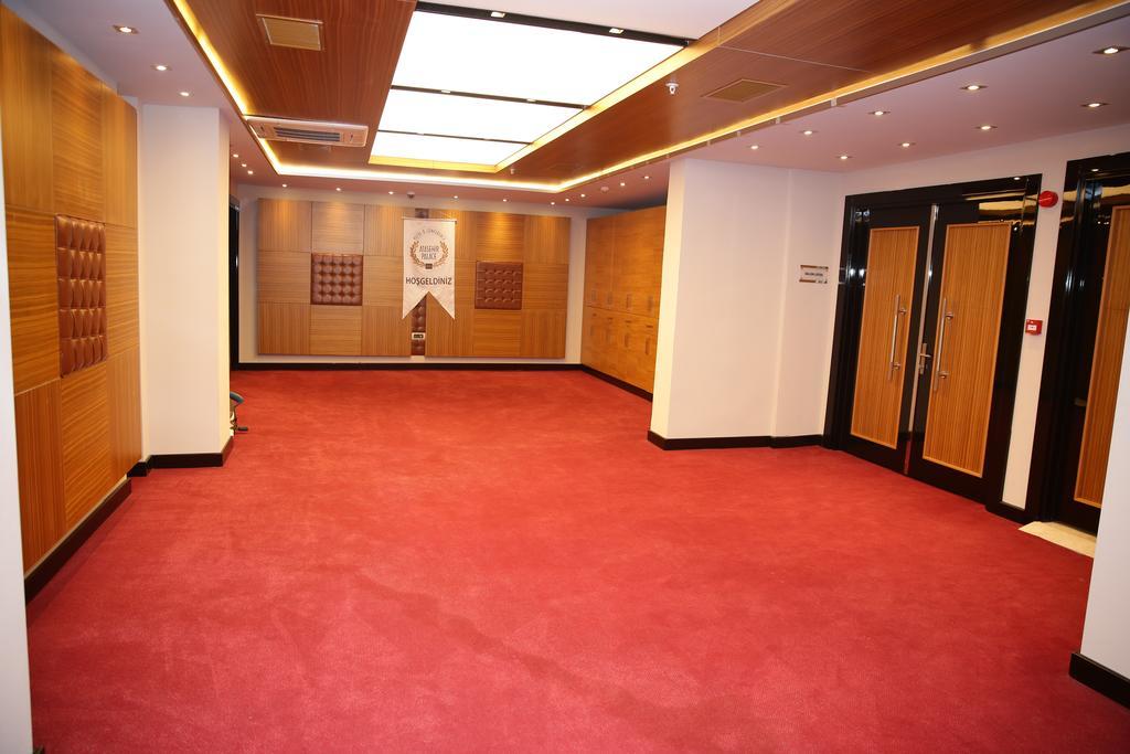 Atasehir Palace Hotel & Conference Isztambul Kültér fotó