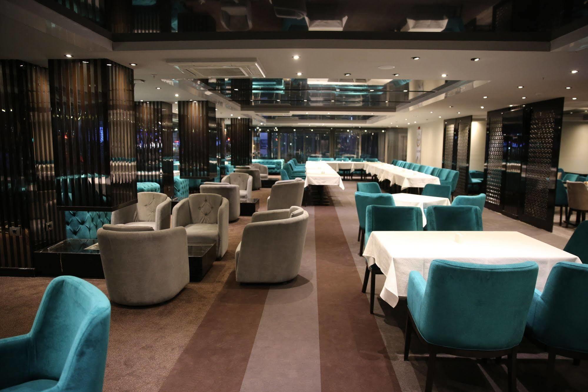 Atasehir Palace Hotel & Conference Isztambul Kültér fotó